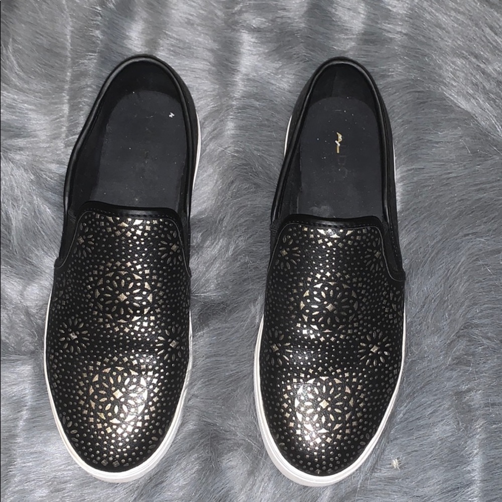 Black slip on